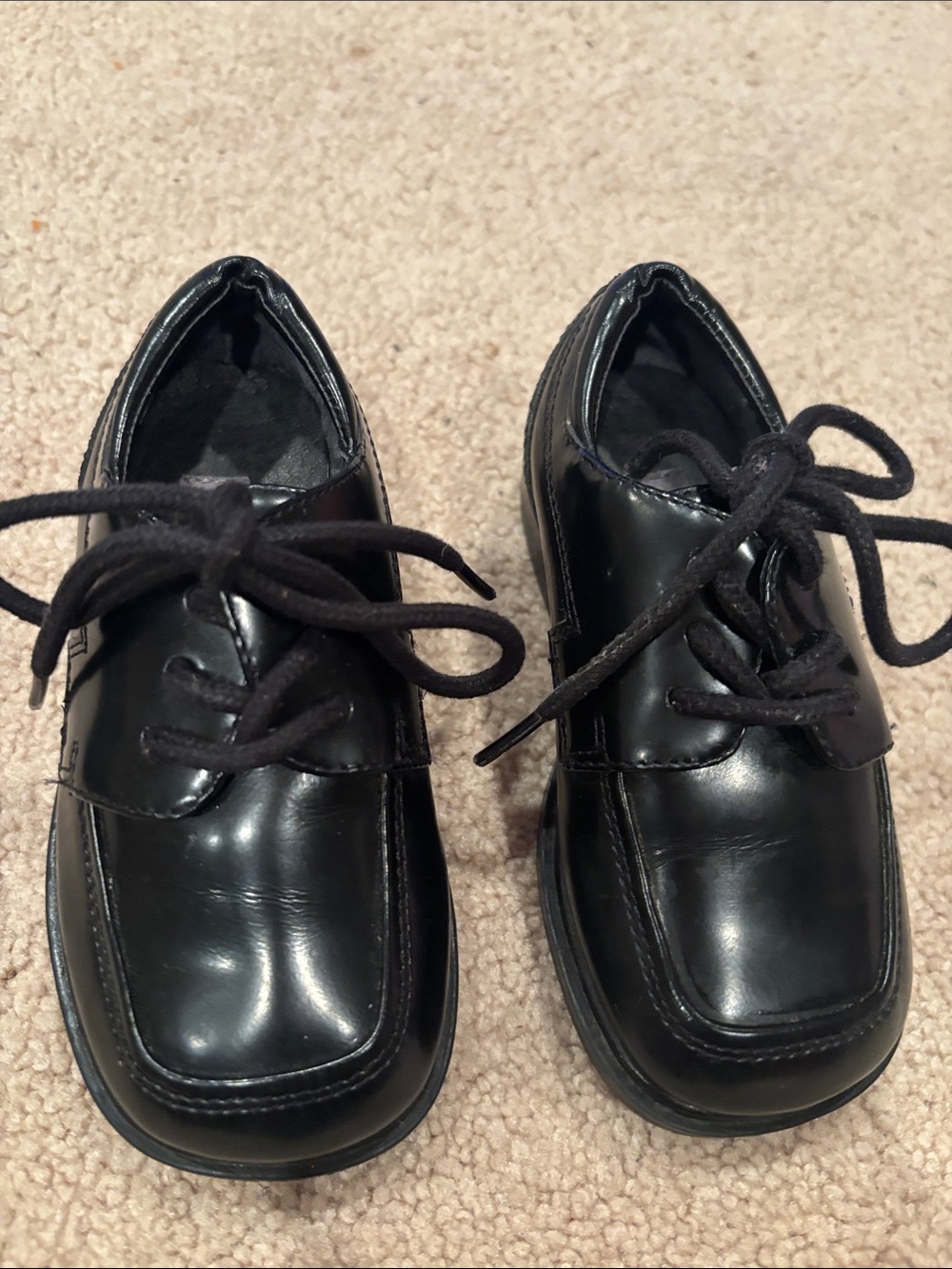 Kenneth Cole Classic Black Dress Shoes